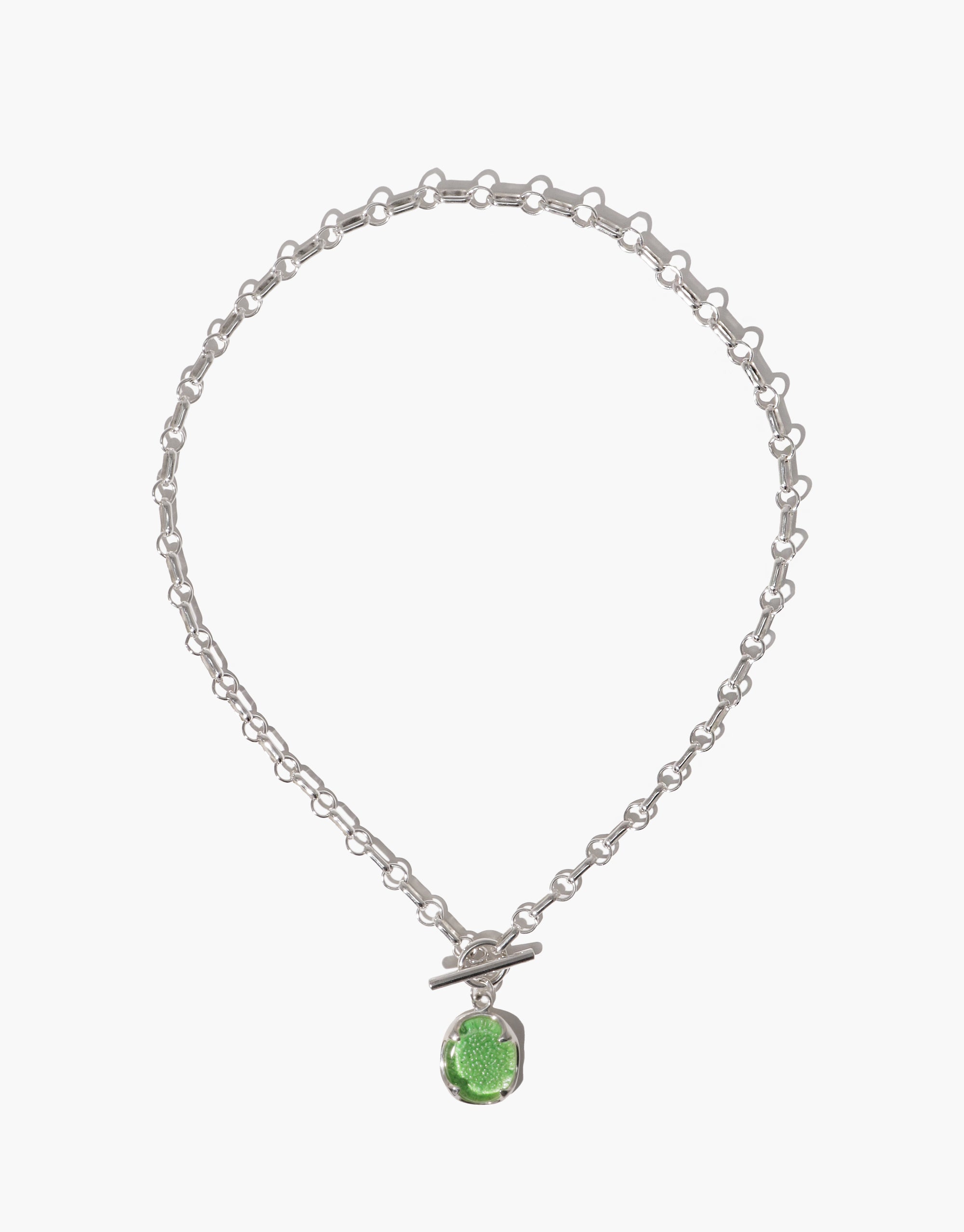 Oval Frame Toggle Necklace