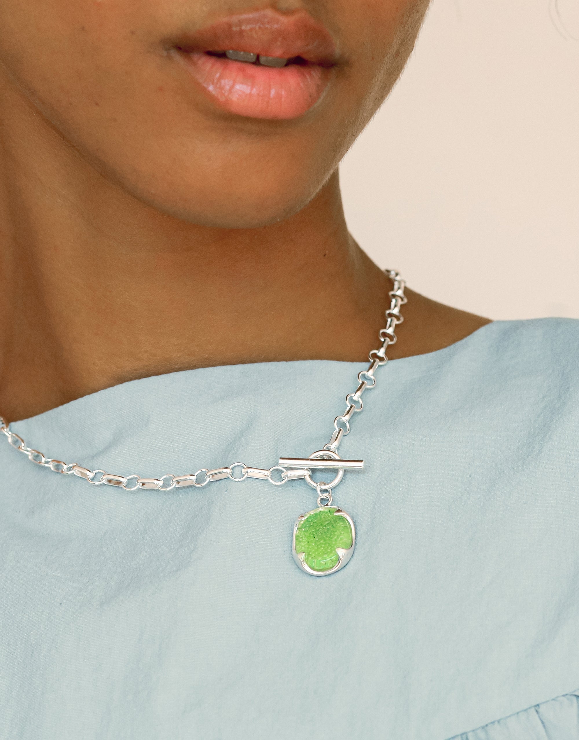 Oval Frame Toggle Necklace