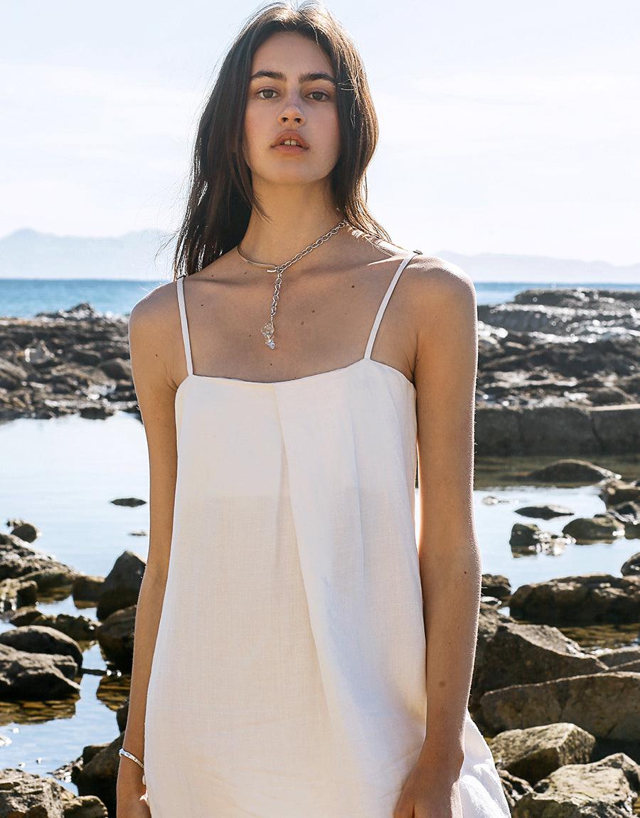 Amorphous Half Chain Choker